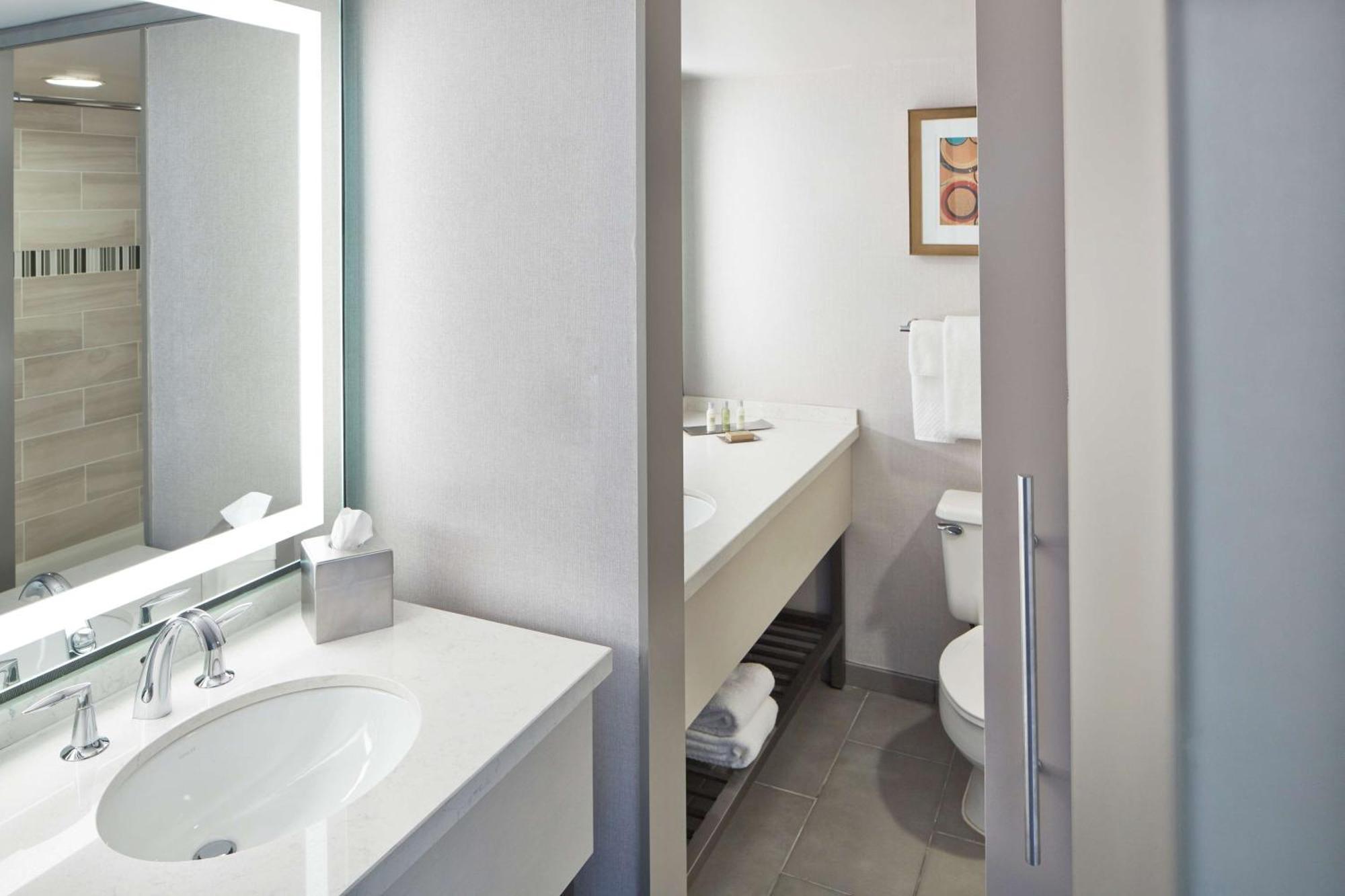Doubletree By Hilton Atlanta Perimeter Dunwoody Hotel Eksteriør billede